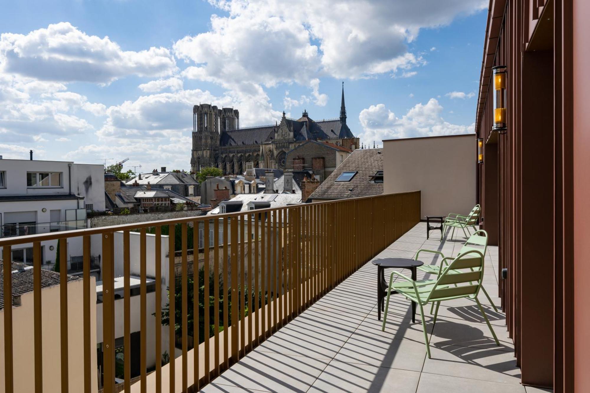 Les Suites 7 Anges - Parking, Vue Cathedrale & Centre Historique 兰斯 外观 照片